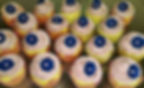 vanilkový cupcakes a malinovým krémem