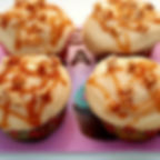 jablečný cupcakes s karamelovým kréme