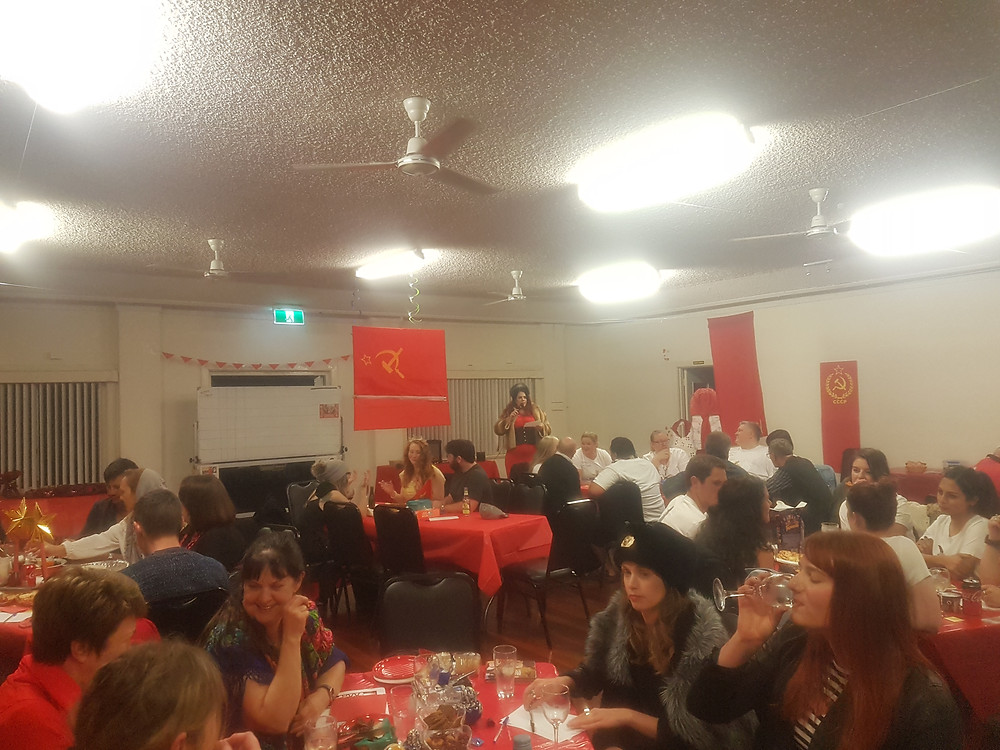 Sylvia hosting the 2017 HTAWA quiz night