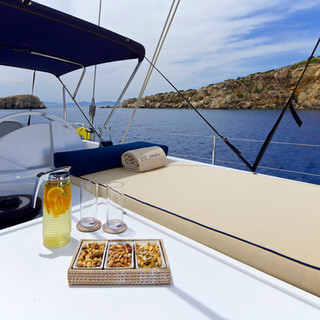 MURRMAR_YACHTS_Amadeus_sundeck2.jpg