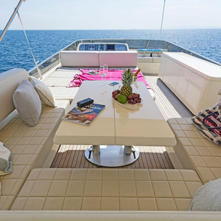 murrmar-yachts-alfea-sundeck-3.jpg