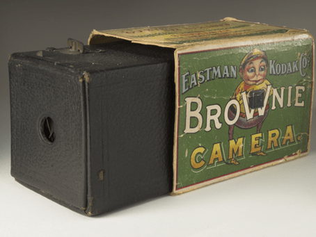 Le Six-20 « Brownie » C made by Kodak