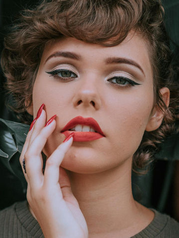 Eine hässliche Wahrheit: Warum dein roter Lippenstift wahrscheinlich nicht vegan ist …