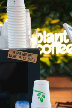 Mangettafel mit Kaffeespruch