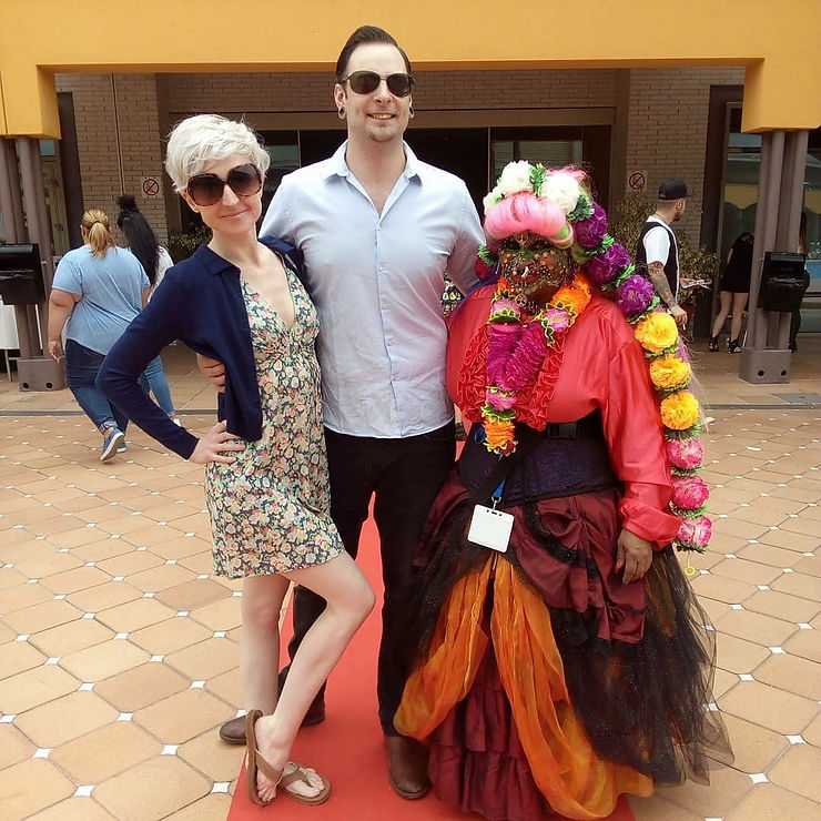 Hanging out with the beautiful Elaine Davidson- the world's most pierced woman!