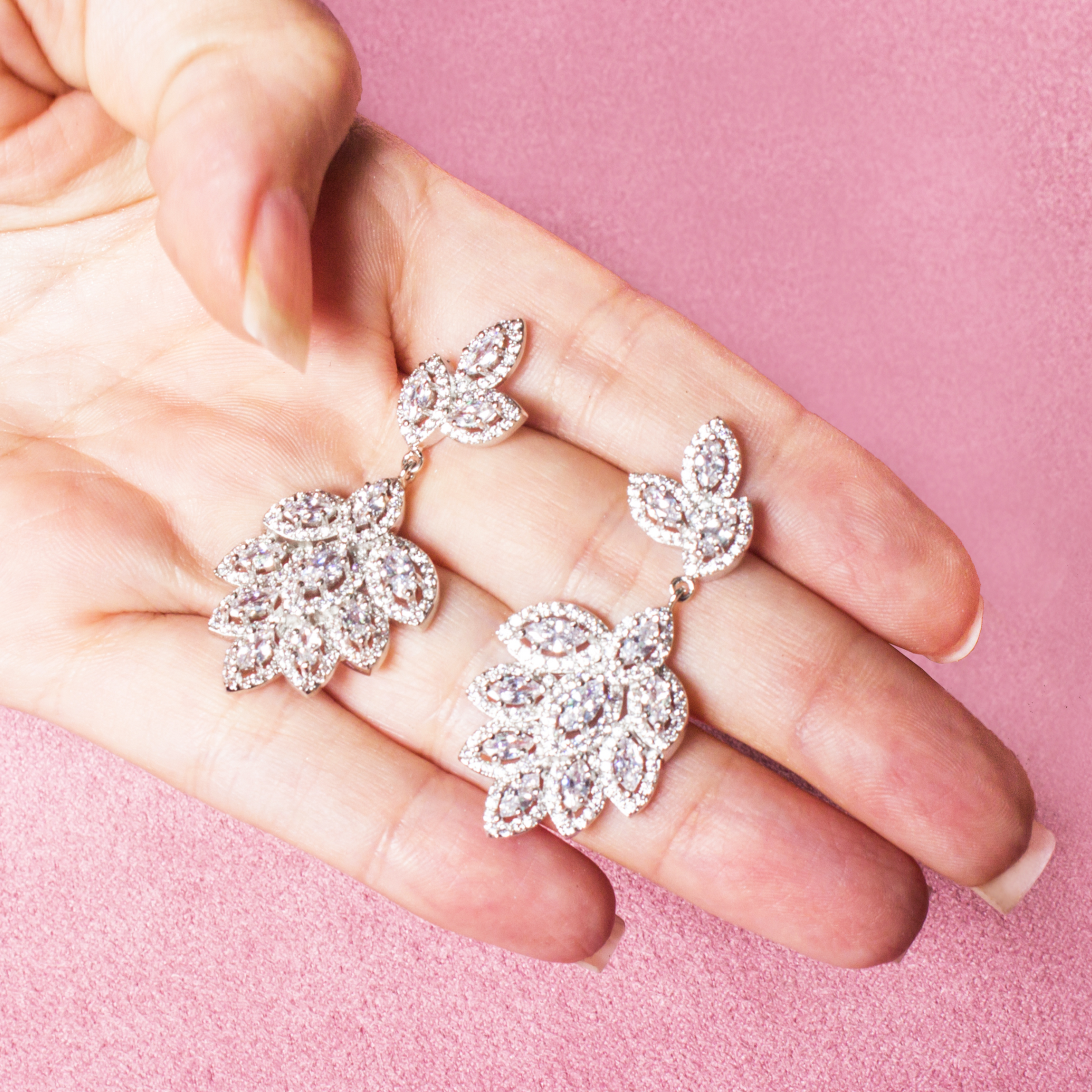 Arete vintage hojas grandes