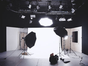 Louer un studio webinar à Bruxelles : ce que les organisations professionnelles doivent savoir