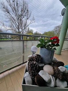 montaż siatki na balkon