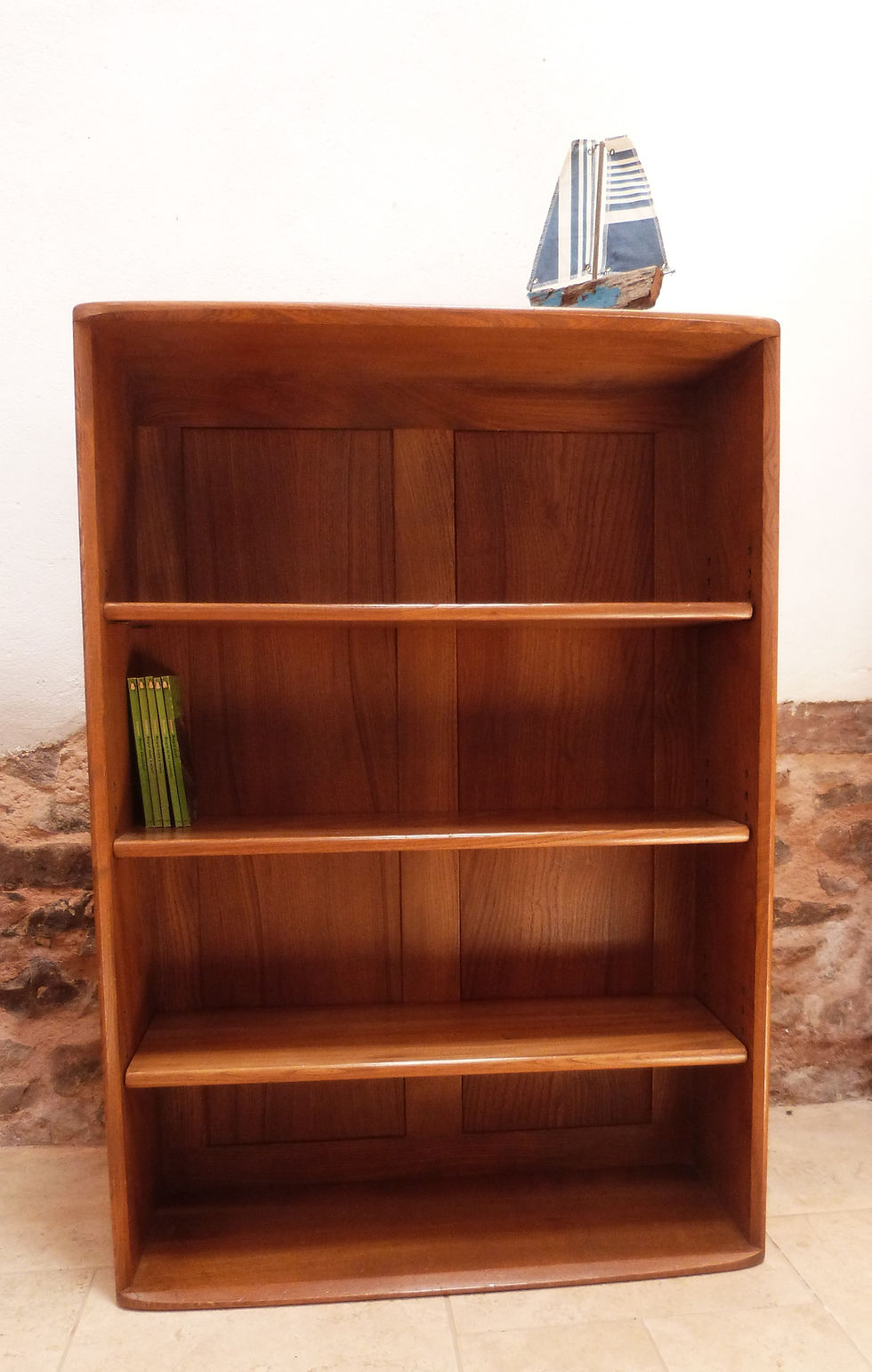 Ercol 550 Bookcase Golden Dawn