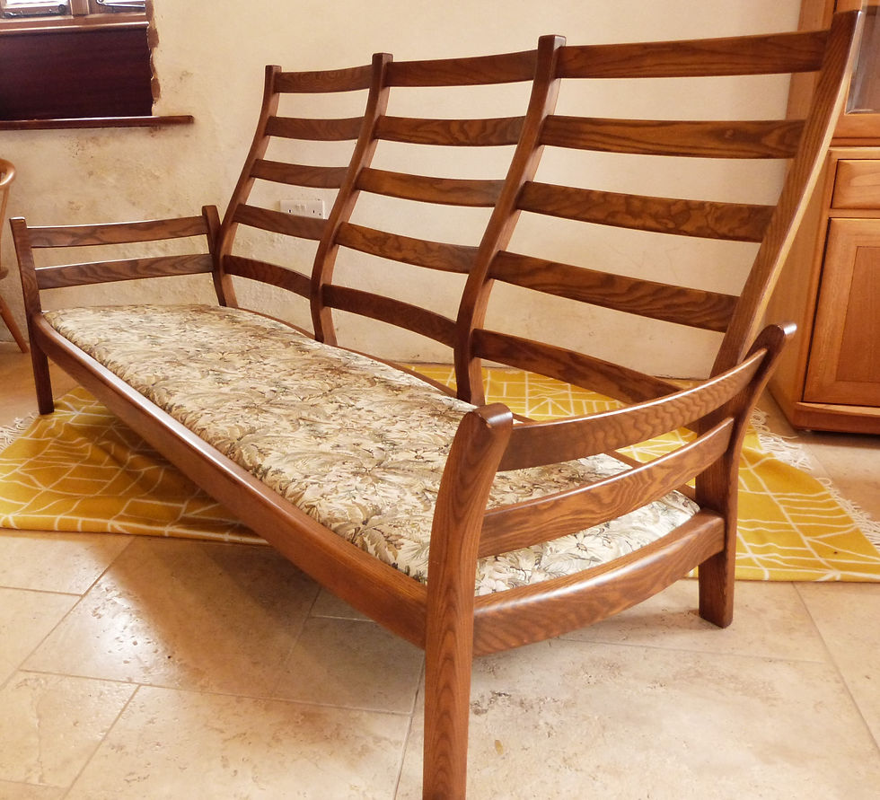 Thumbnail: Ercol 850/3 Seater Settee