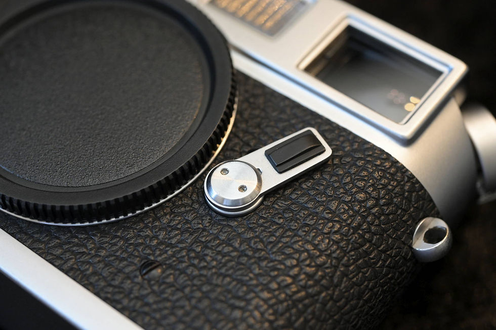 Miniature : Leica　M2/M4　カスタムオーダーフルレストアクロームシルバーXブラック