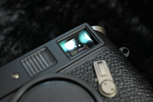 Leica M4 カスタムオーダーフルレストア/レザートーンブラックX