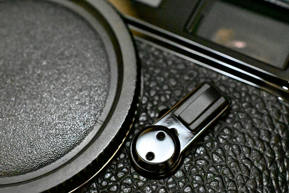 サムネイル： Leica M4 Restore products「Super glossy black piano finish」