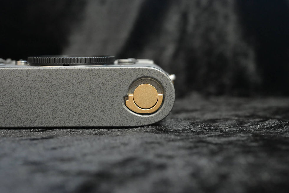 Thumbnail: Leica M4 / Restored products 「Sandtone Paint Titanium Gray Metallic X Gold」