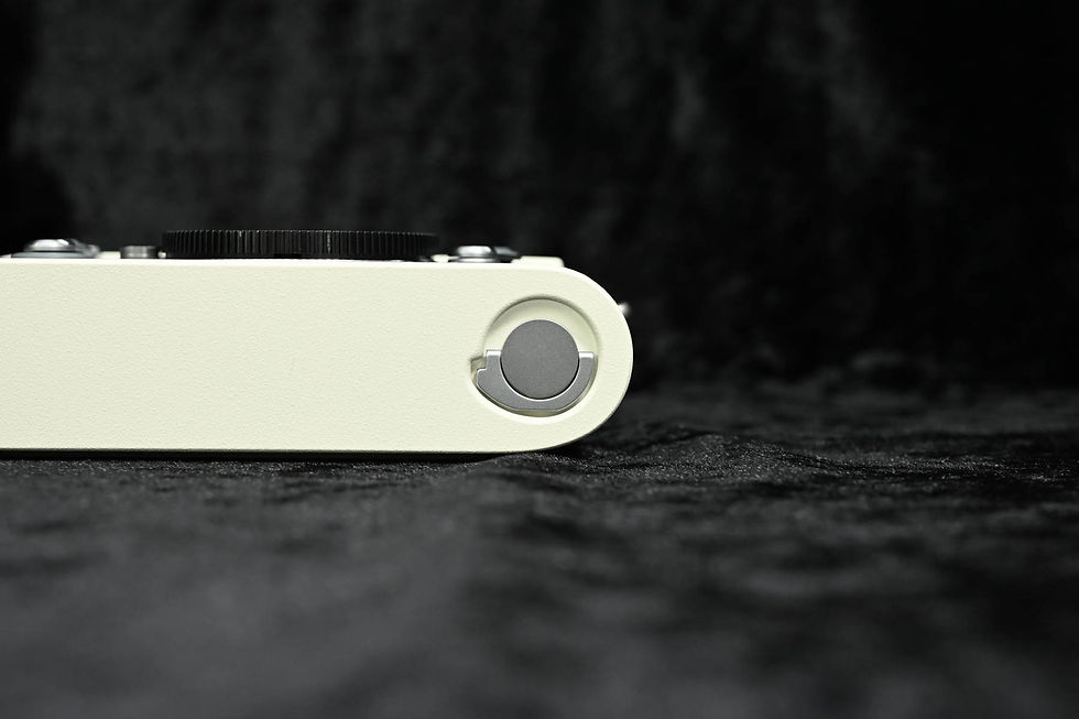 Thumbnail: Leica M4 full restore custom order/  レザートーン塗装アイボリーXグレー body included