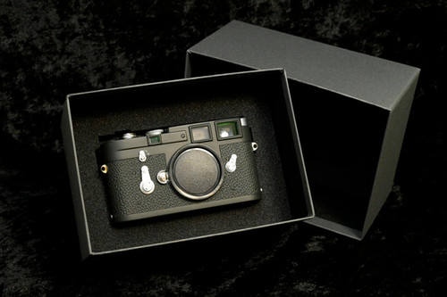 Leica M3 オリーブ色 通常塗装 高品位焼付塗装Repaintサービス | 復刻堂