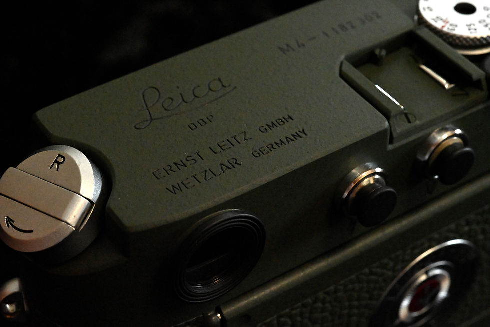 Miniature : Leica　M4　オーバーホール/整備済み/Repaint/Restore品「レザートーン塗装マットオリーヴ」
