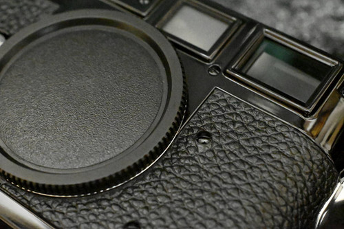 Leica M3 カスタムオーダー超光沢ピアノブラックオリジナルブラック