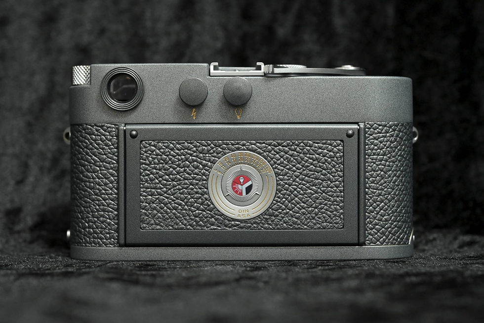Miniaturbild: Leica M3 Third Type SS restored product 「Sandtone painted gun gray metallic」