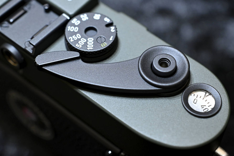 Miniaturbild: Leica　M3　カスタムオーダー　ブラックXオリーヴマットフィニッシュ　フルレストアサービス
