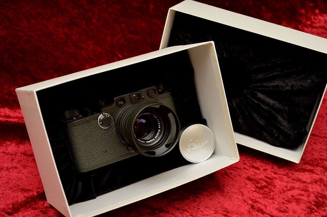 Leica ⅢC + NIKKOR-H・C 5cmf=1:2 オリーブドラブメタリックRepaint