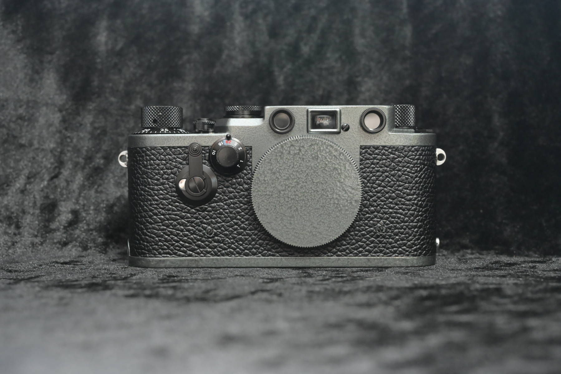 Leica Ⅲf RD ハンマートーンガングレイXブラックシャイニーツートンカラー
