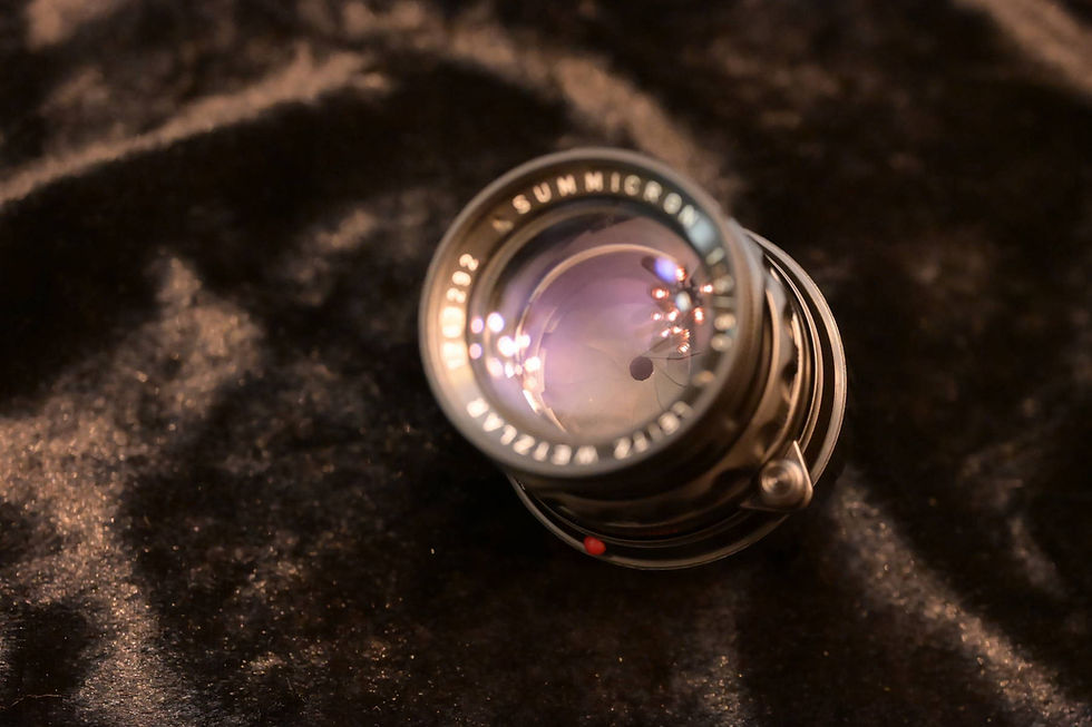 Thumbnail: Leitz社　Summicron　M/50ｍｍ　F2　　第1世代・固定鏡胴式　純正フード付属　フルレストア品　ブラックシャイニー仕上げ