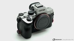 9Skin Sony Mirrorless A7 III - Brushmetal 04