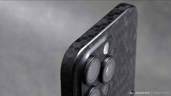 9skin iPhone 15 Pro Honeycomb 111.jpg