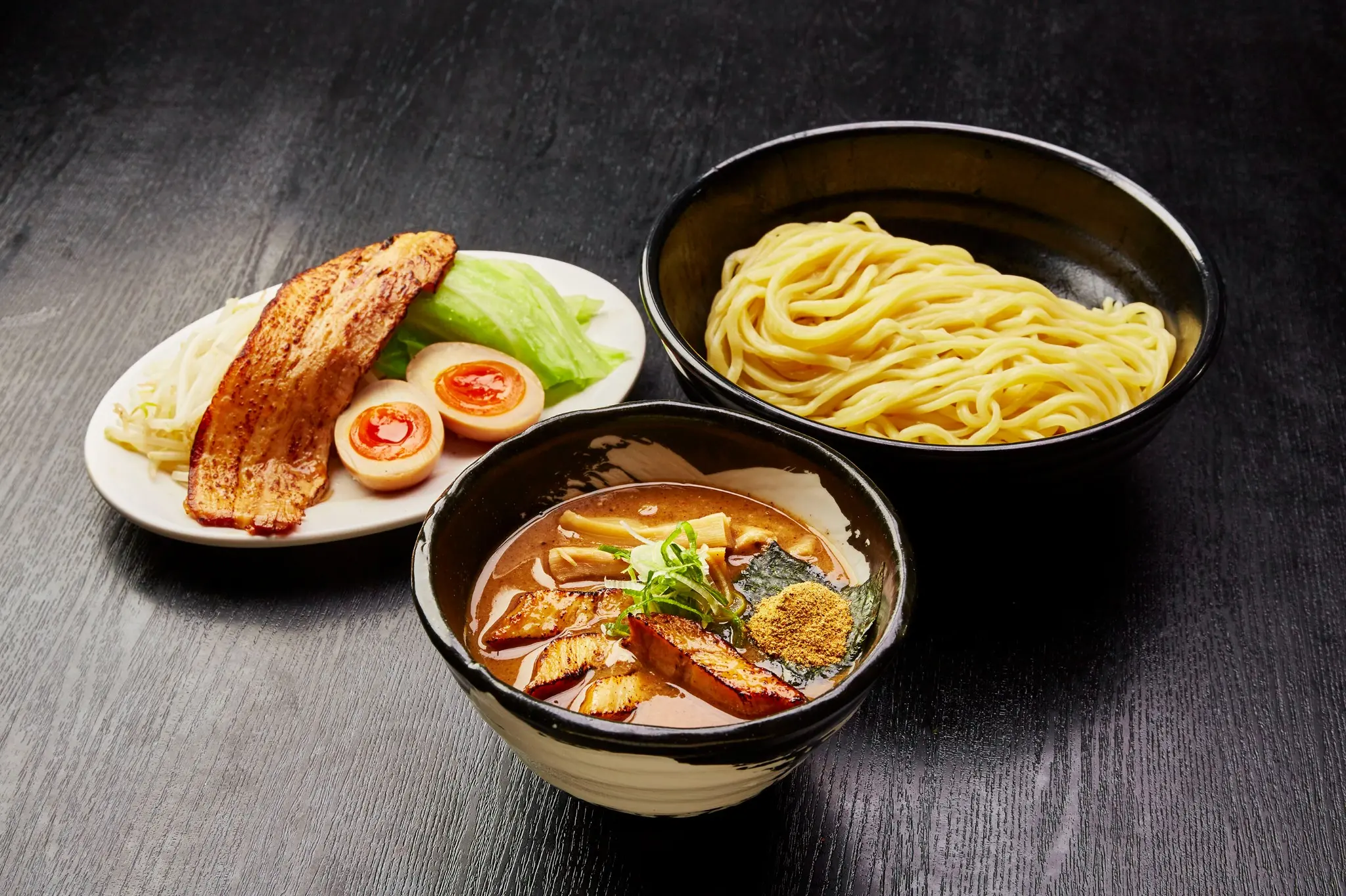 特選つけ麺 黒