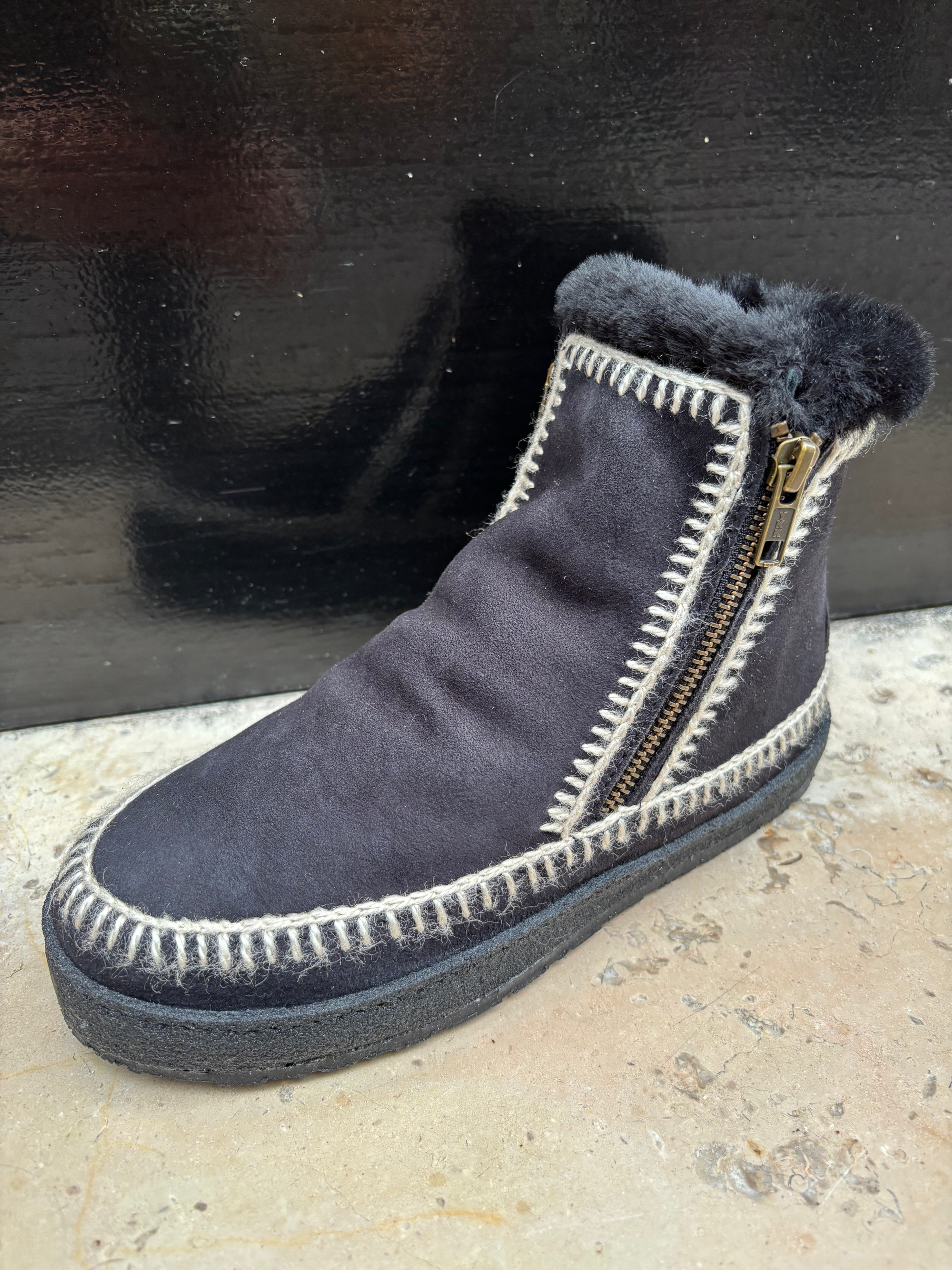 LAIDBACK LONDON • Boots 