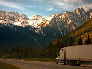 Banking for Logistics Companies: Managing Cross-Border Freight Payments