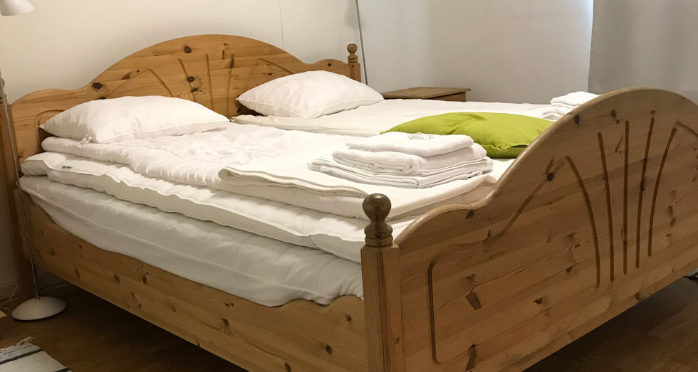 TjörnMasterbedroom.JPG