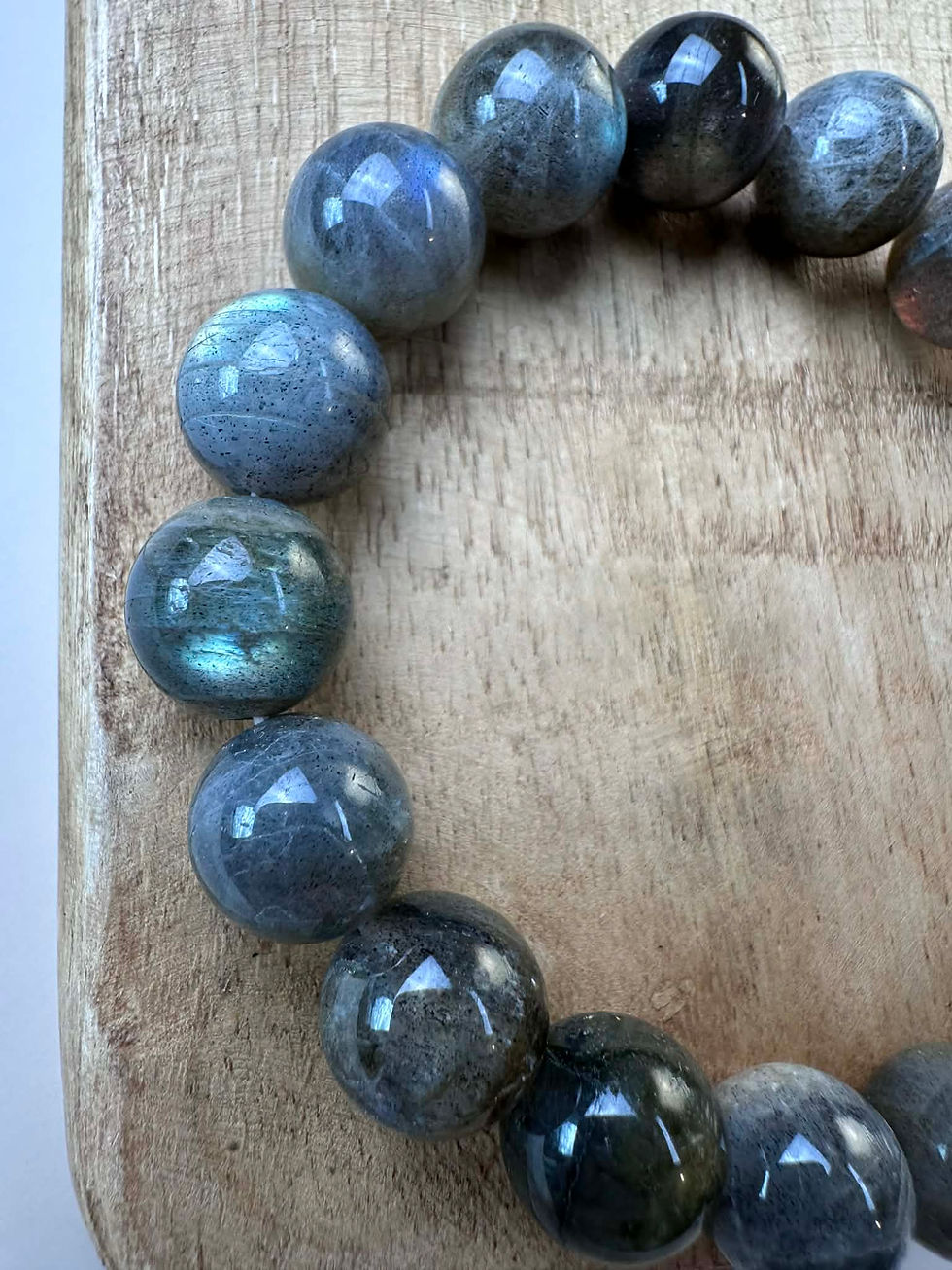 Miniature : Détails d'un bracelet en Labradorite qualité EXTRA, perles de 10mm