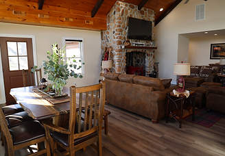 Rustic Vacation Lodges at Mountain Creek Ranch  Aurora, MO.png
