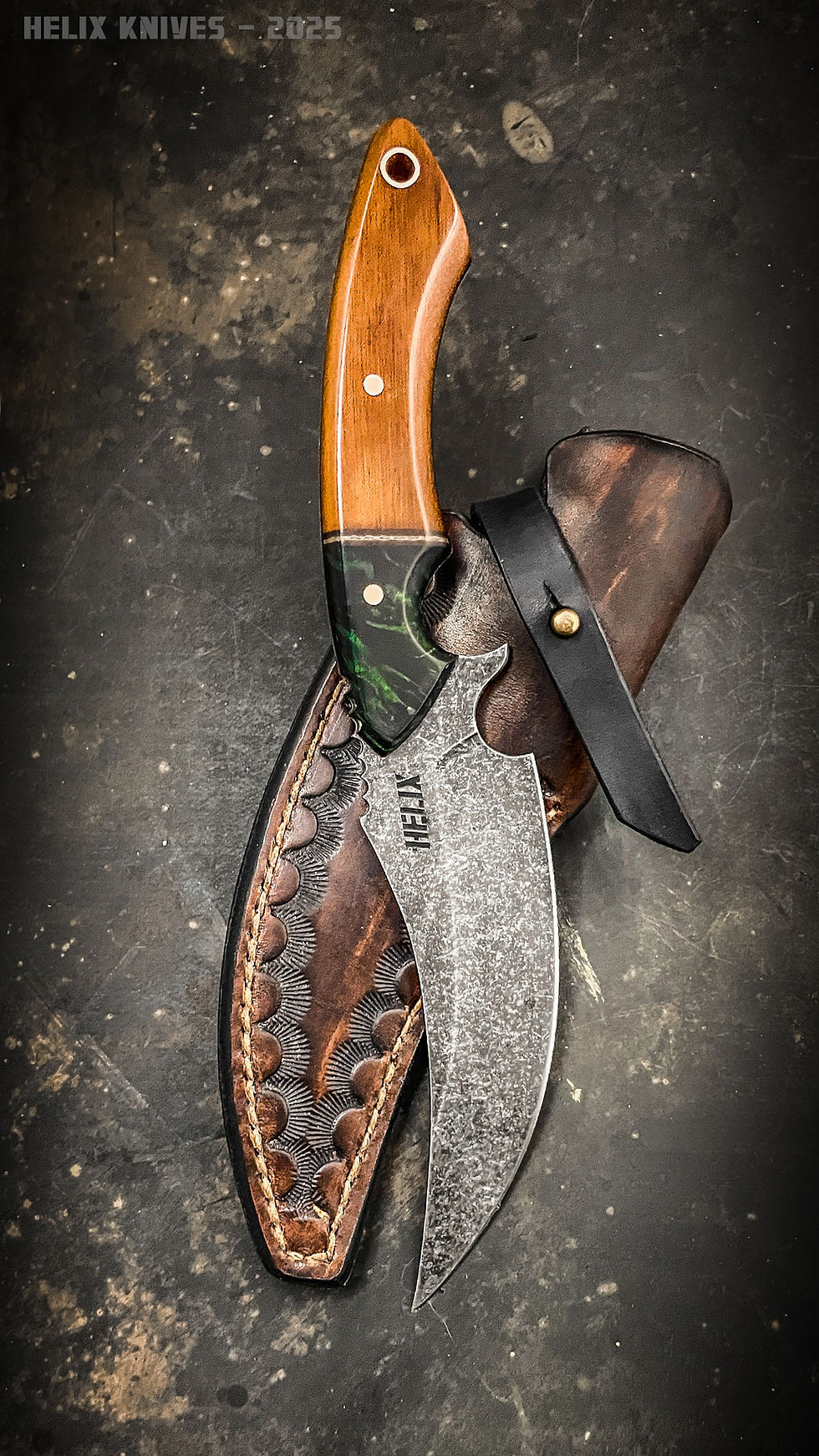 Thumbnail: Vulture [Chestnut/Vintage micarta]