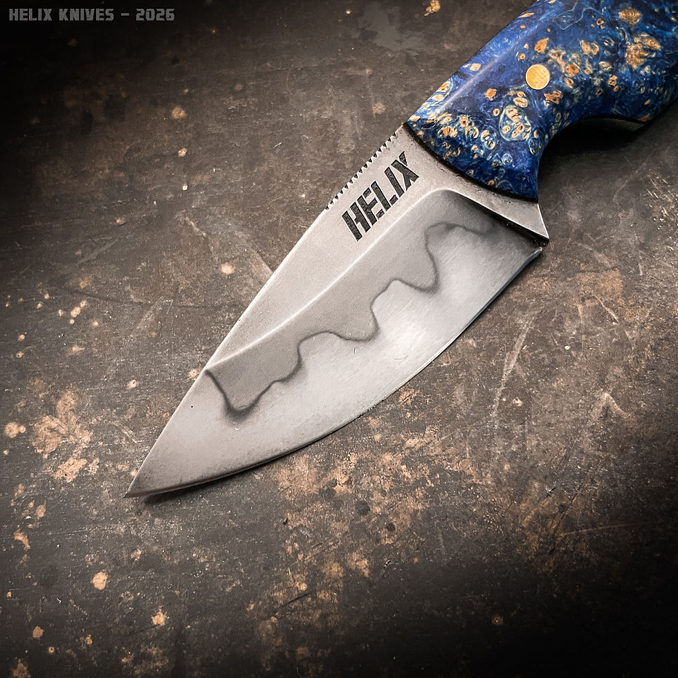 Thumbnail: Pocket Fixed Blade [Maple burl]