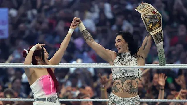 (WWE)