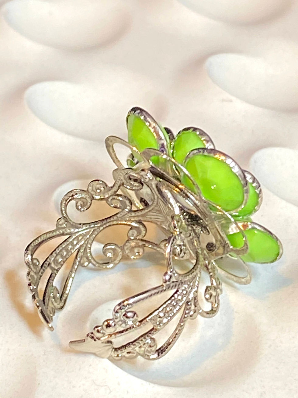 Thumbnail: Adjustable Silver Green Petals Flower