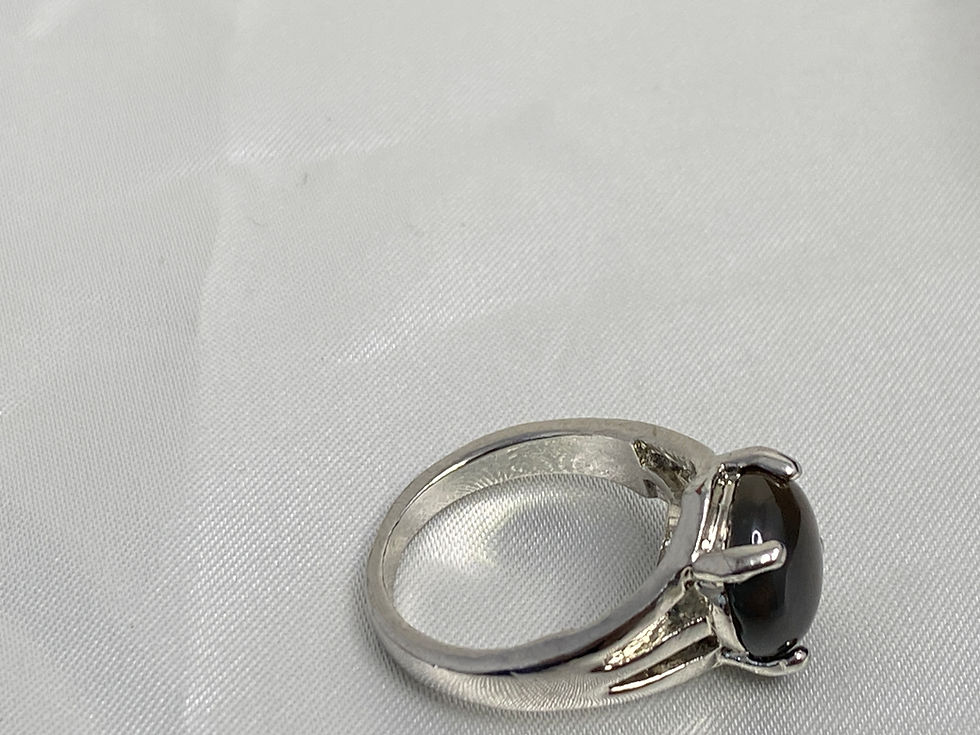 Thumbnail: Vintage Black Onyx Cabochon Ring – Bold Classic Statement Ring