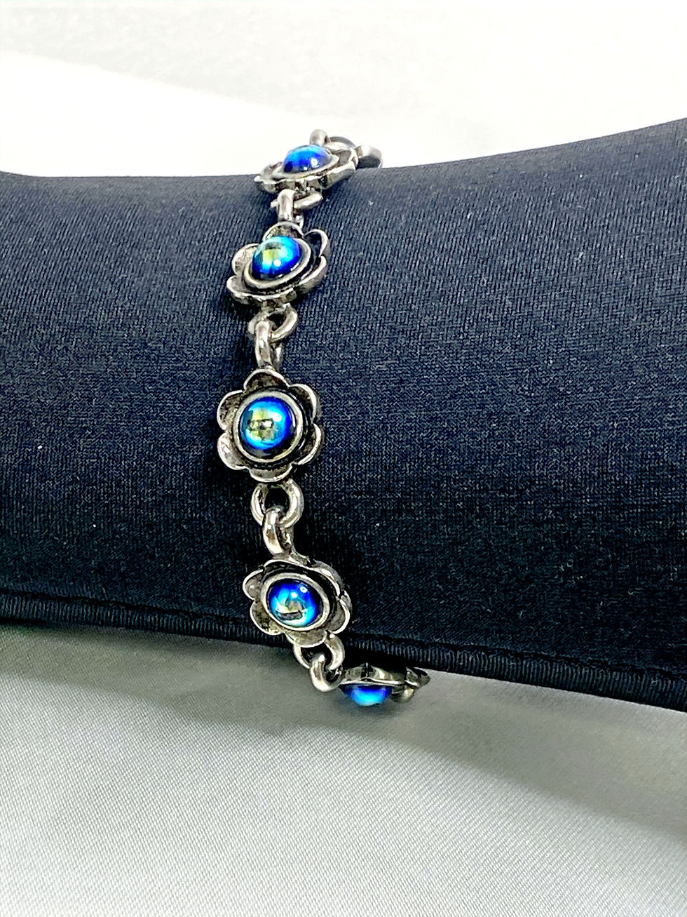 Thumbnail: Steve Madden Blue Stone Bracelet – 7” Dark Metal Floral Link Bracelet | Vintage