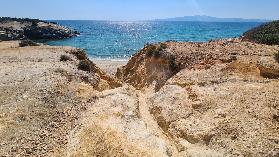 Weg runter zum Hawaii Beach auf Naxo