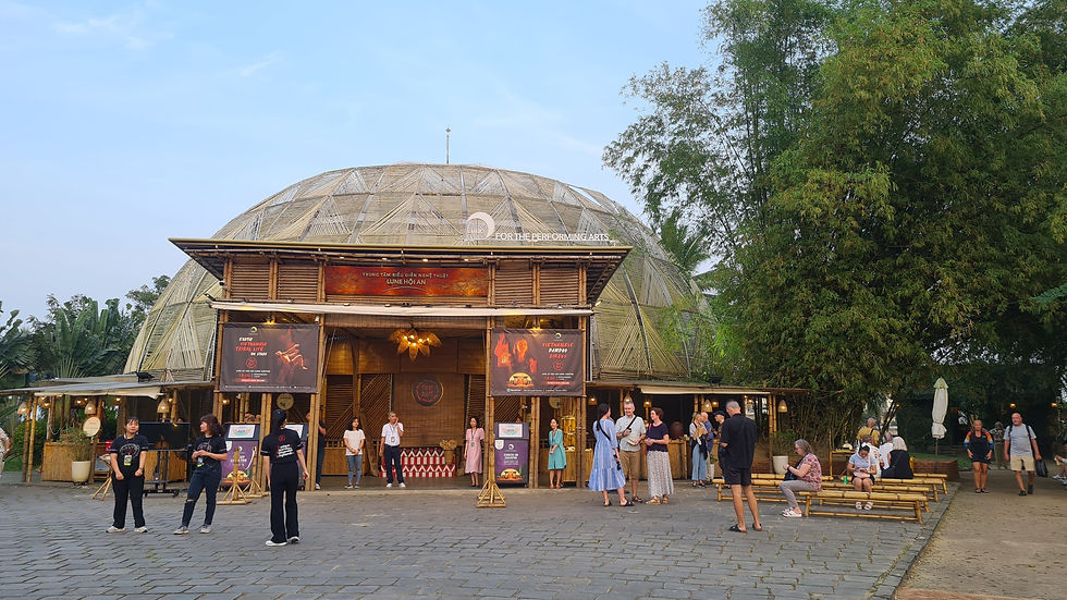 Teh Dare Lune Bambus Zirkus Hoi An