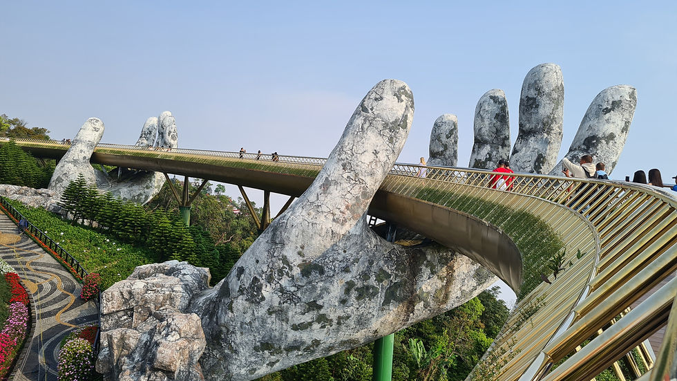 Golden Bridge Ba Na Hills Danang
