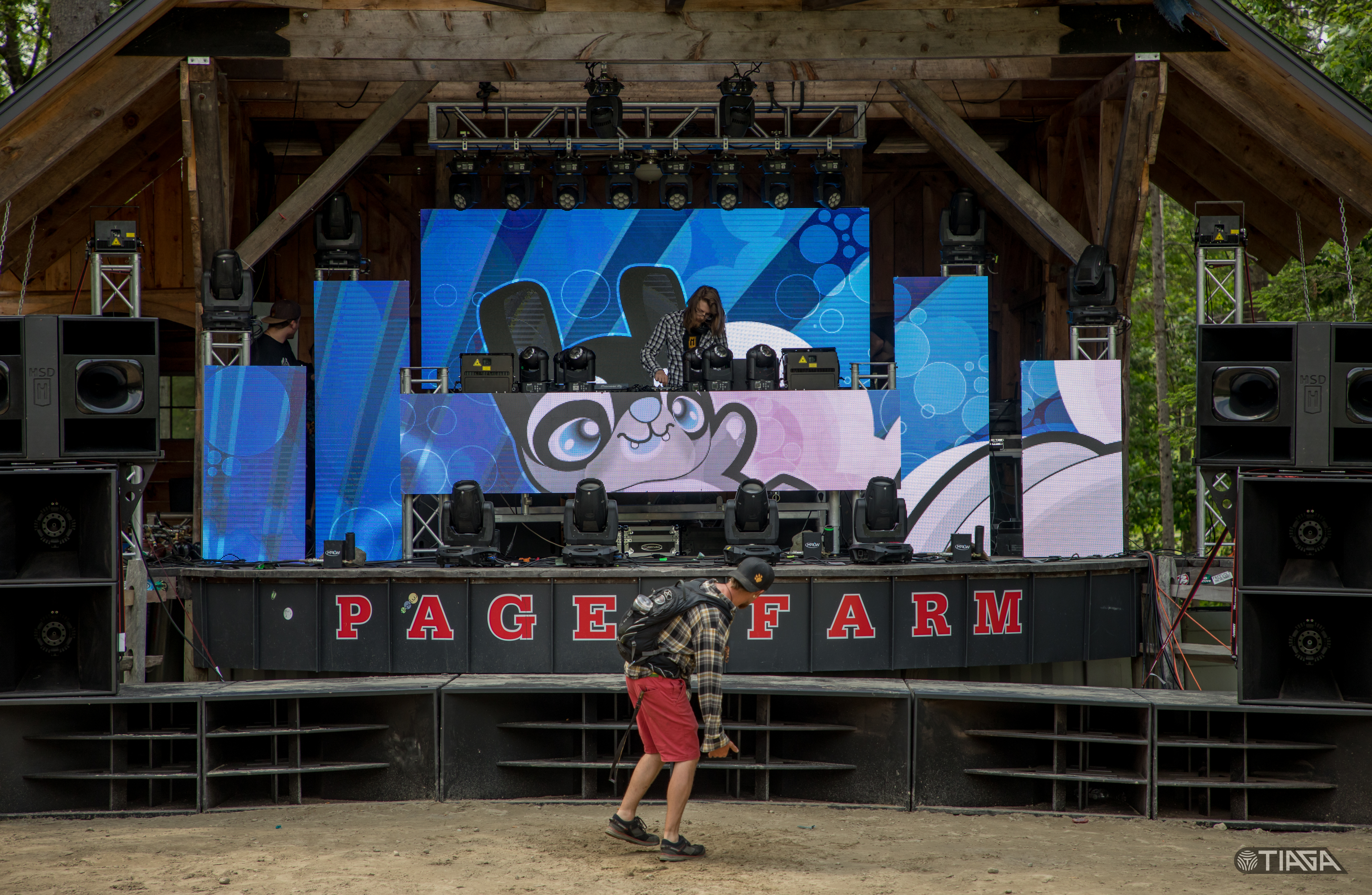 Lighting Designer, Event Lighting, Concert Lighting, Videowall, VJ, Hennessey Sound Design, Sound En