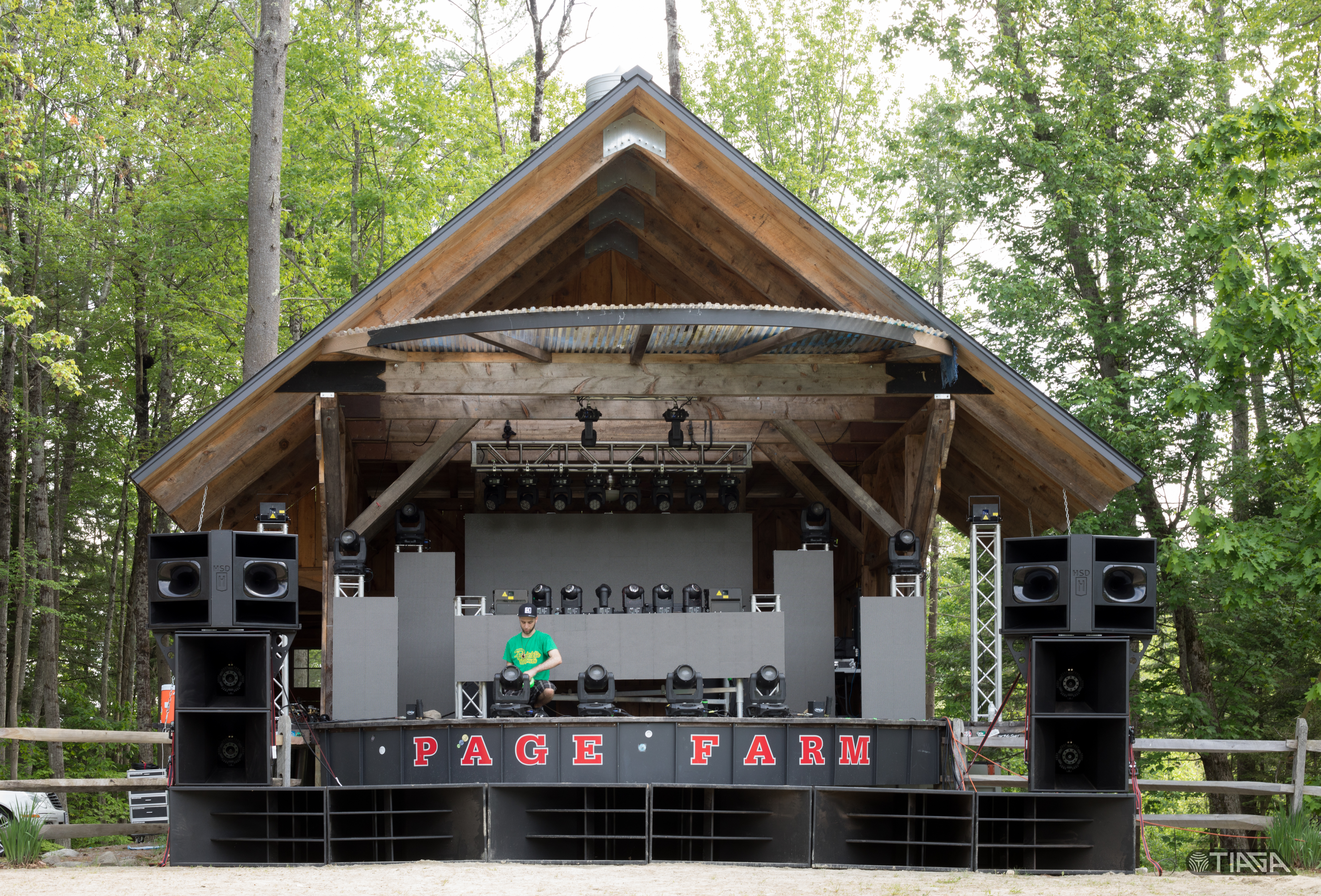 Lighting Designer, Event Lighting, Concert Lighting, Videowall, VJ, Hennessey Sound Design, Sound En