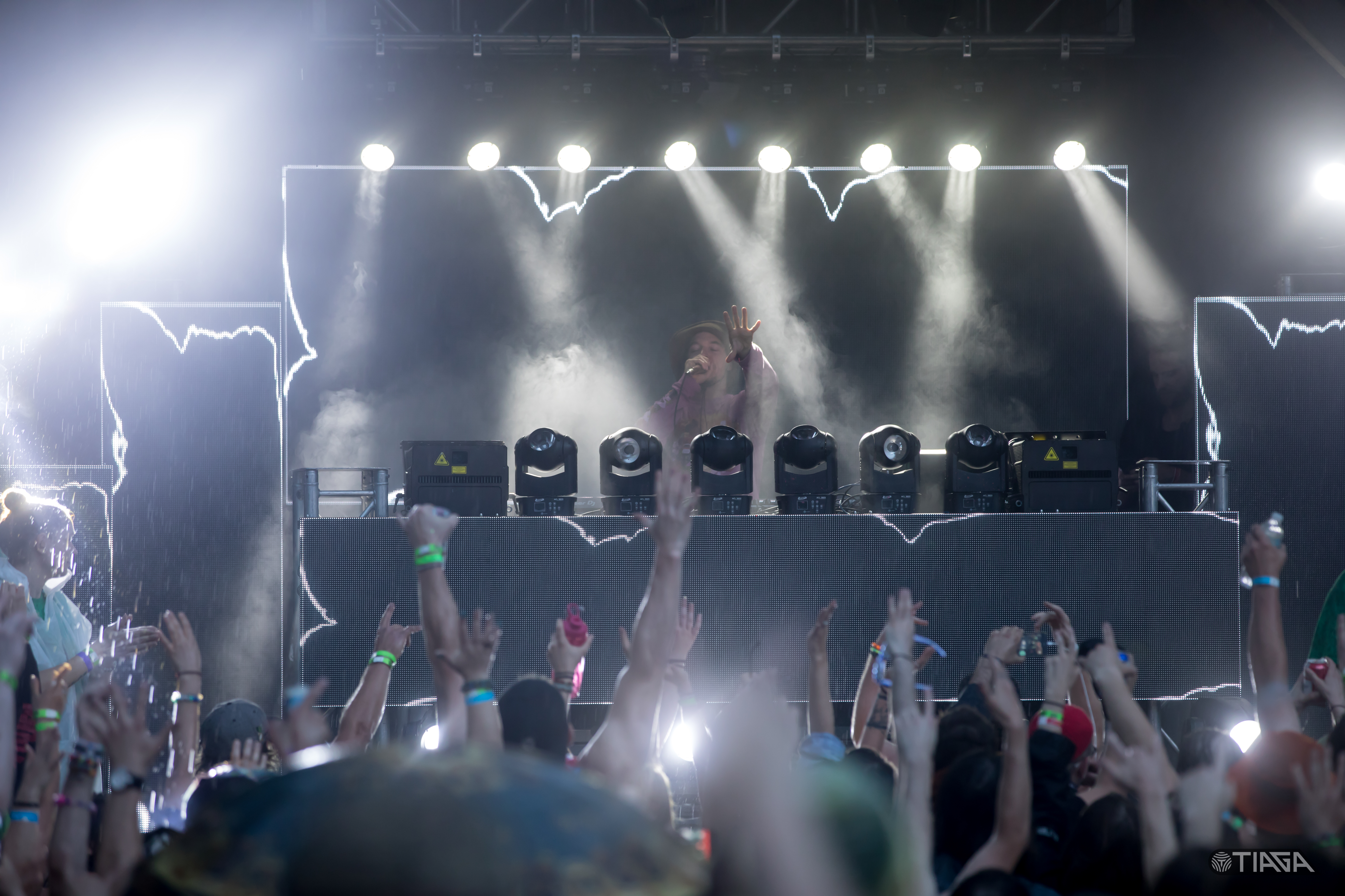 Lighting Designer, Event Lighting, Concert Lighting, Videowall, VJ, Hennessey Sound Design, Sound En