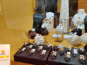 أسعار الذهب في إسطنبول تتراجع مع انخفاض احتياطي البنك المركزي