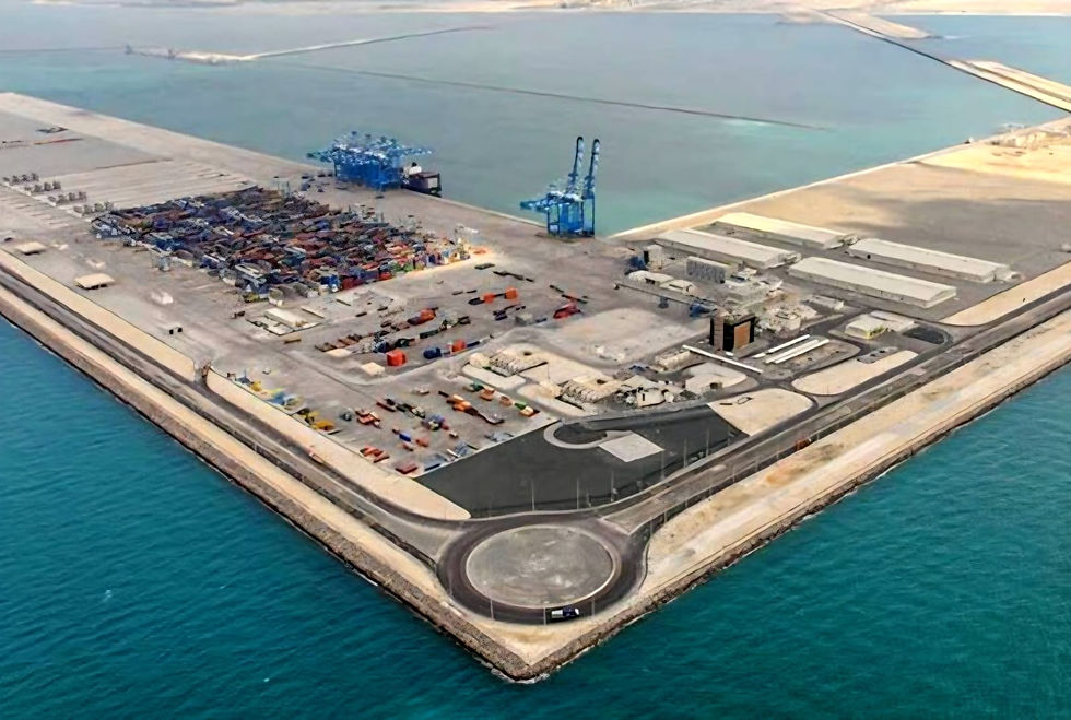 تحولات النقل في العراق: إعادة توجيه البنية اللوجستية من البحر إلى البر