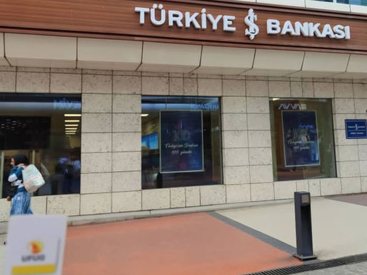 تراجع طفيف لليرة التركية وسط التوترات الإقليمية